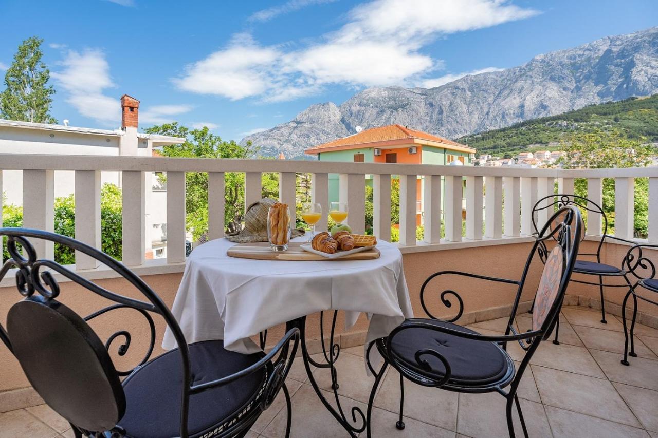 Villa Lux Промайна Екстериор снимка
