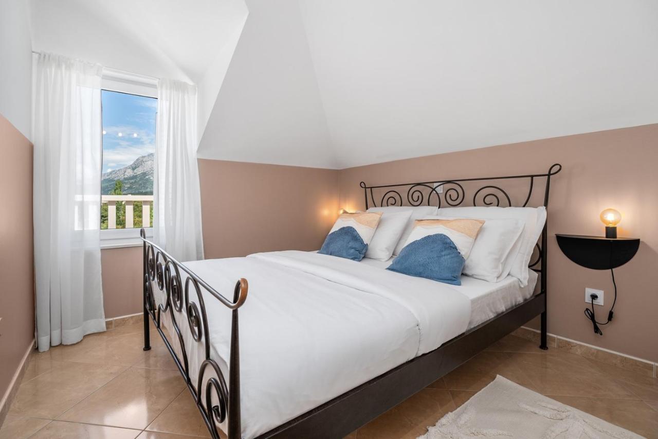 Villa Lux Промайна Екстериор снимка