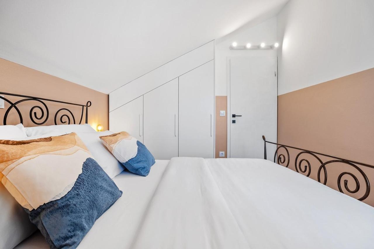 Villa Lux Промайна Екстериор снимка